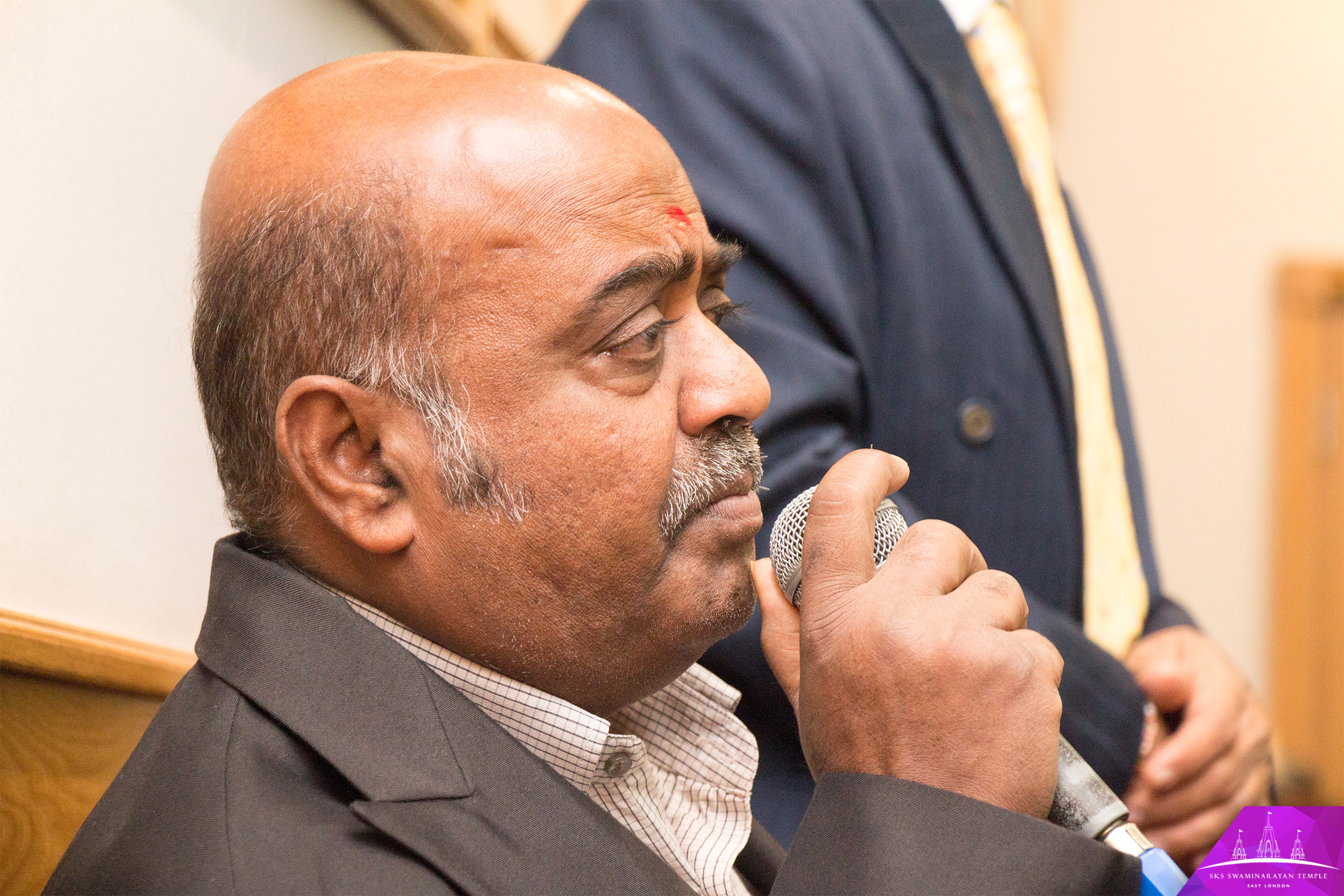 ©1987-2017 SKS Swaminarayan Temple East London